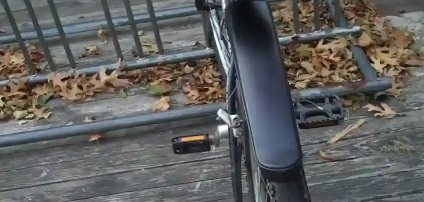 Apply Wax Or Oil To Your Bike Fenders.jpg
