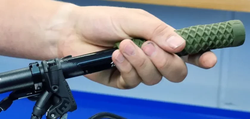 How To Put On Handlebar Grips