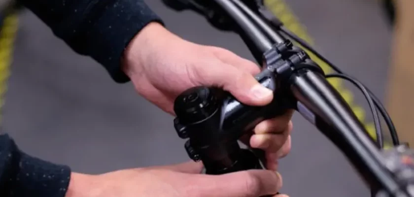 How To Tighten Bike Handlebars