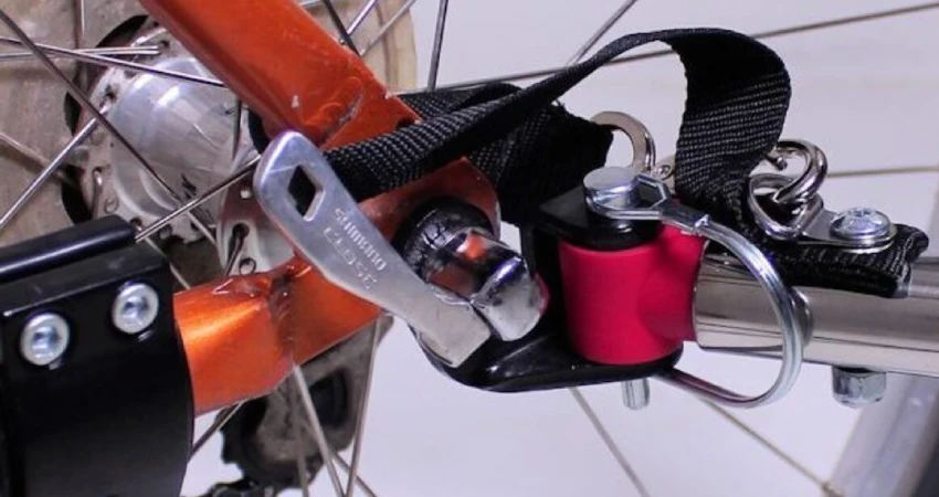 How To Attach Bike Trailer Quick Release