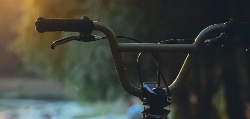How To Straighten Bent Handlebars