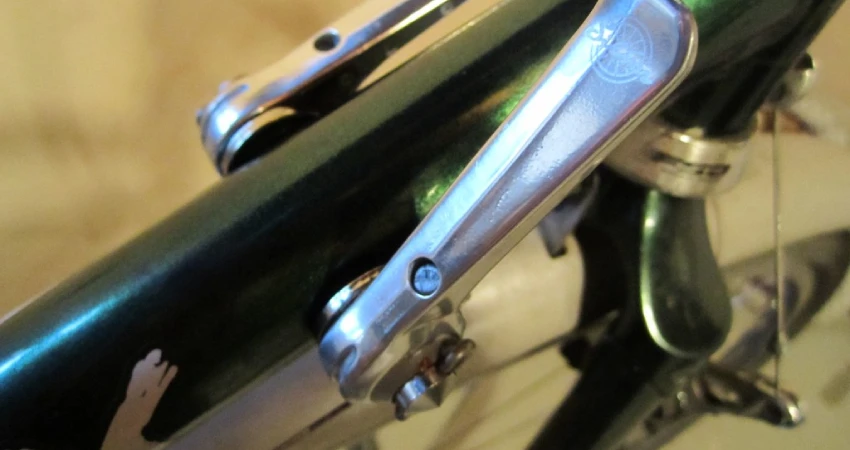 How to adjust downtube shifters
