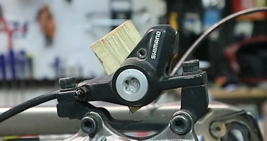 How to bleed shimano brakes without funnel