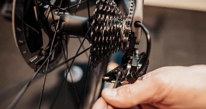 How to change road bike groupset